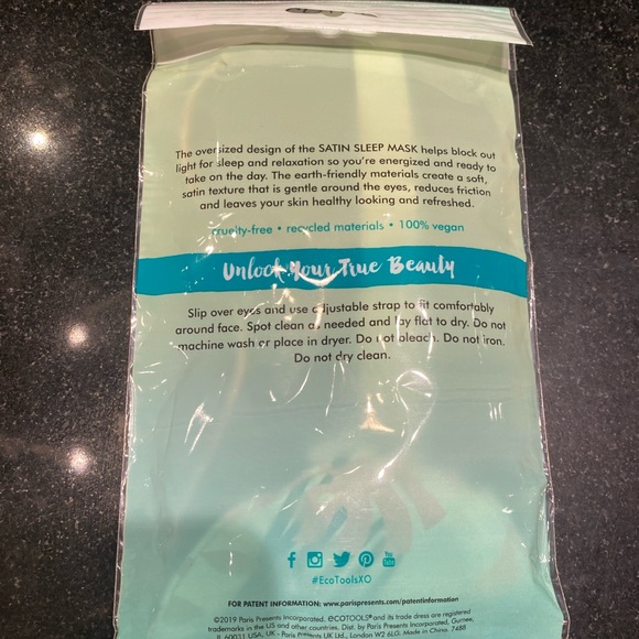 Ecotools Satin Sleep Mask - Picture 2 of 2